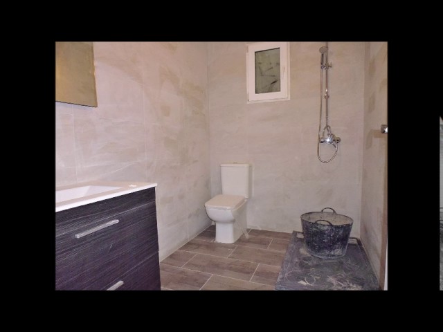 Compraventa de casas con terraza en La Petxina